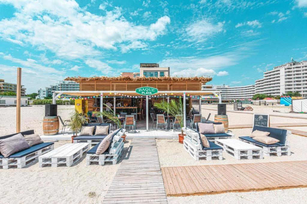 Beach Rooms Roberta Mamaia Exterior foto