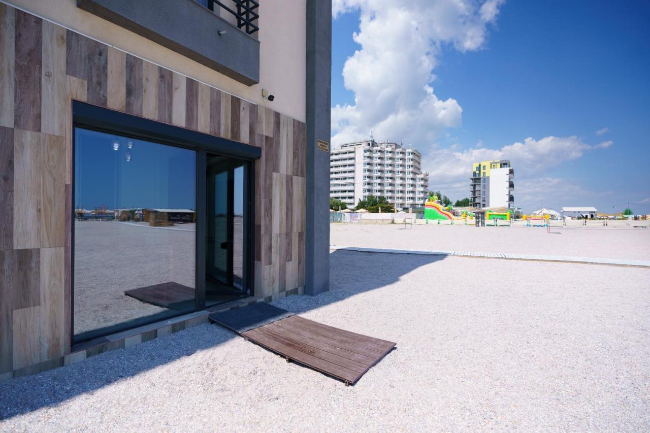 Beach Rooms Roberta Mamaia Exterior foto