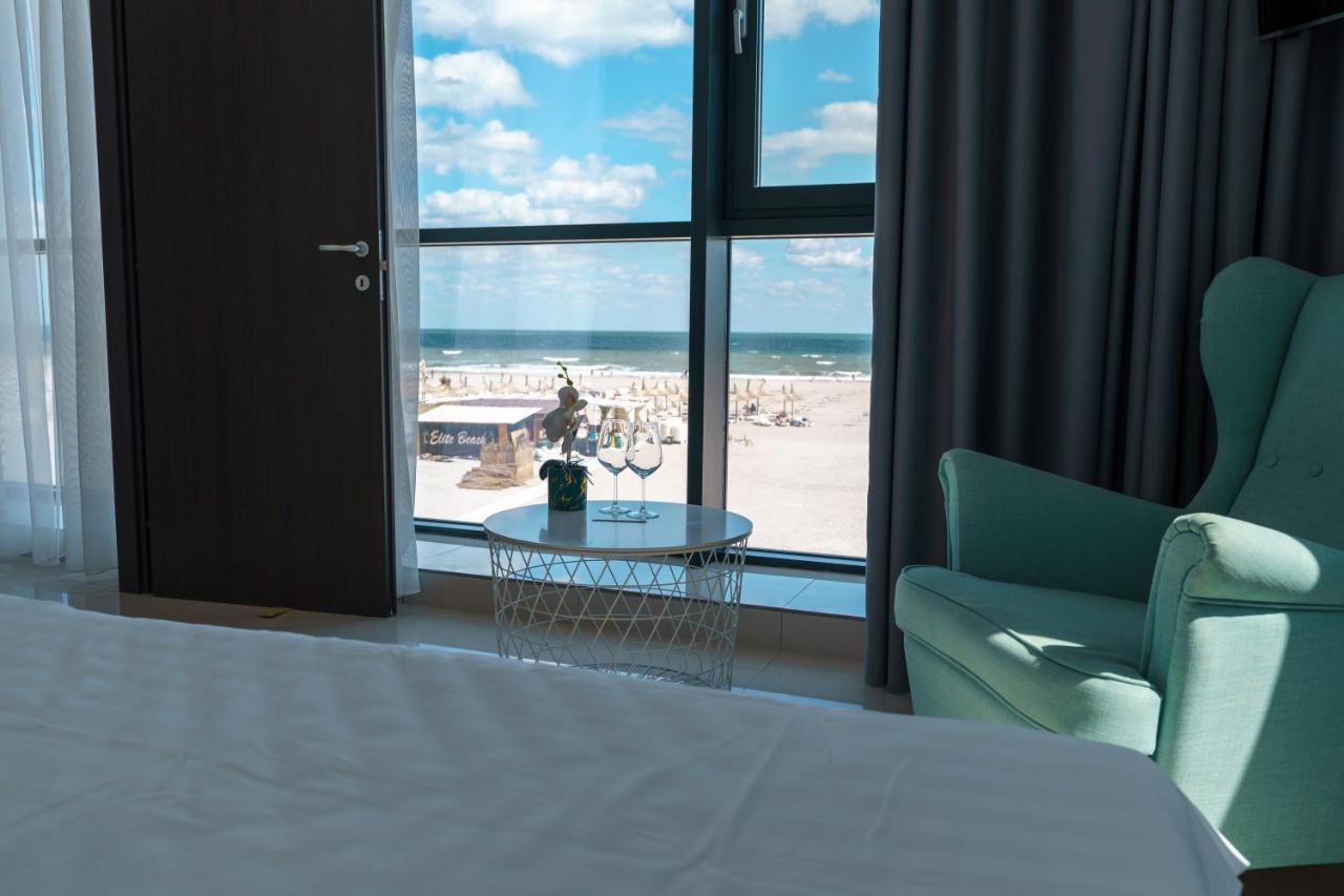 Beach Rooms Roberta Mamaia Exterior foto