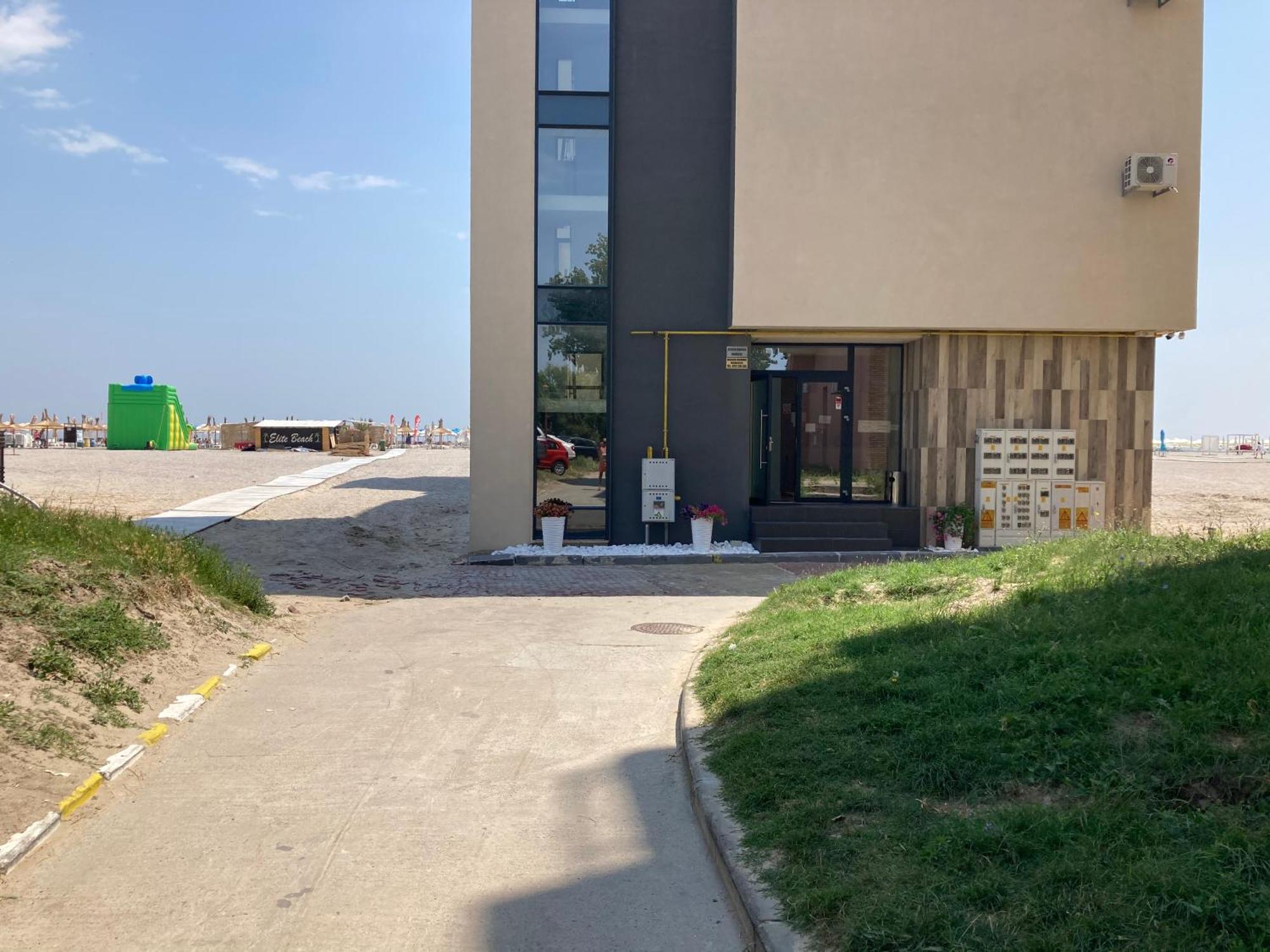 Beach Rooms Roberta Mamaia Exterior foto