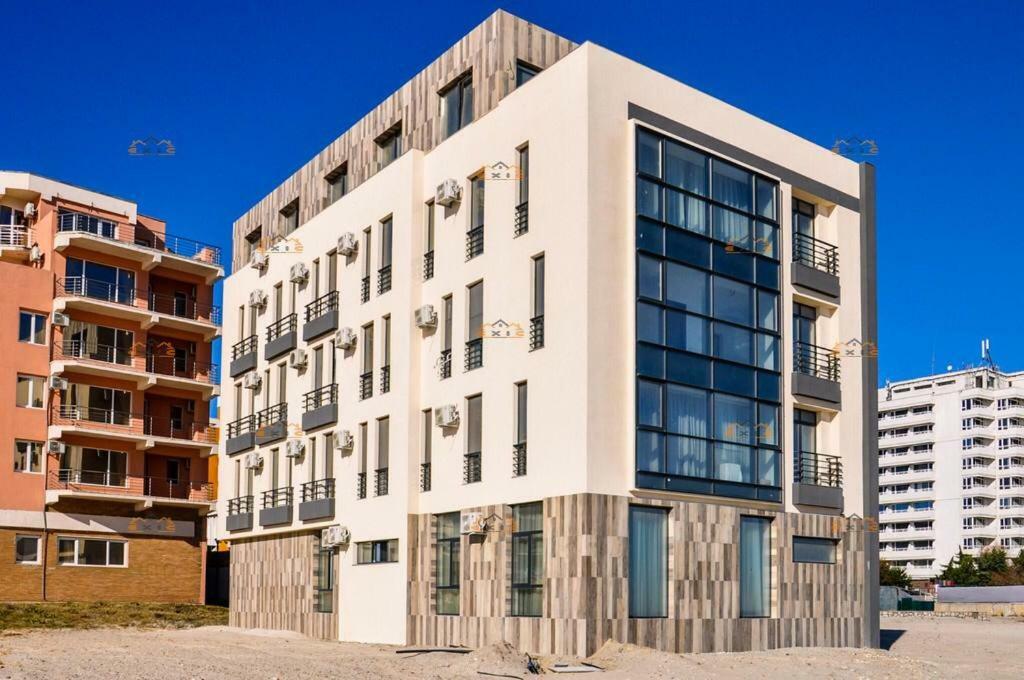 Beach Rooms Roberta Mamaia Exterior foto